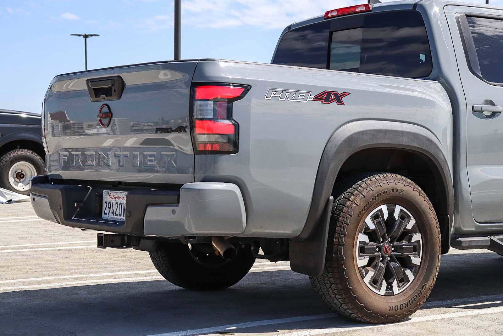 Used 2023 Nissan Frontier PRO-4X w/ Pro Convenience Package AWD/4WD image 9
