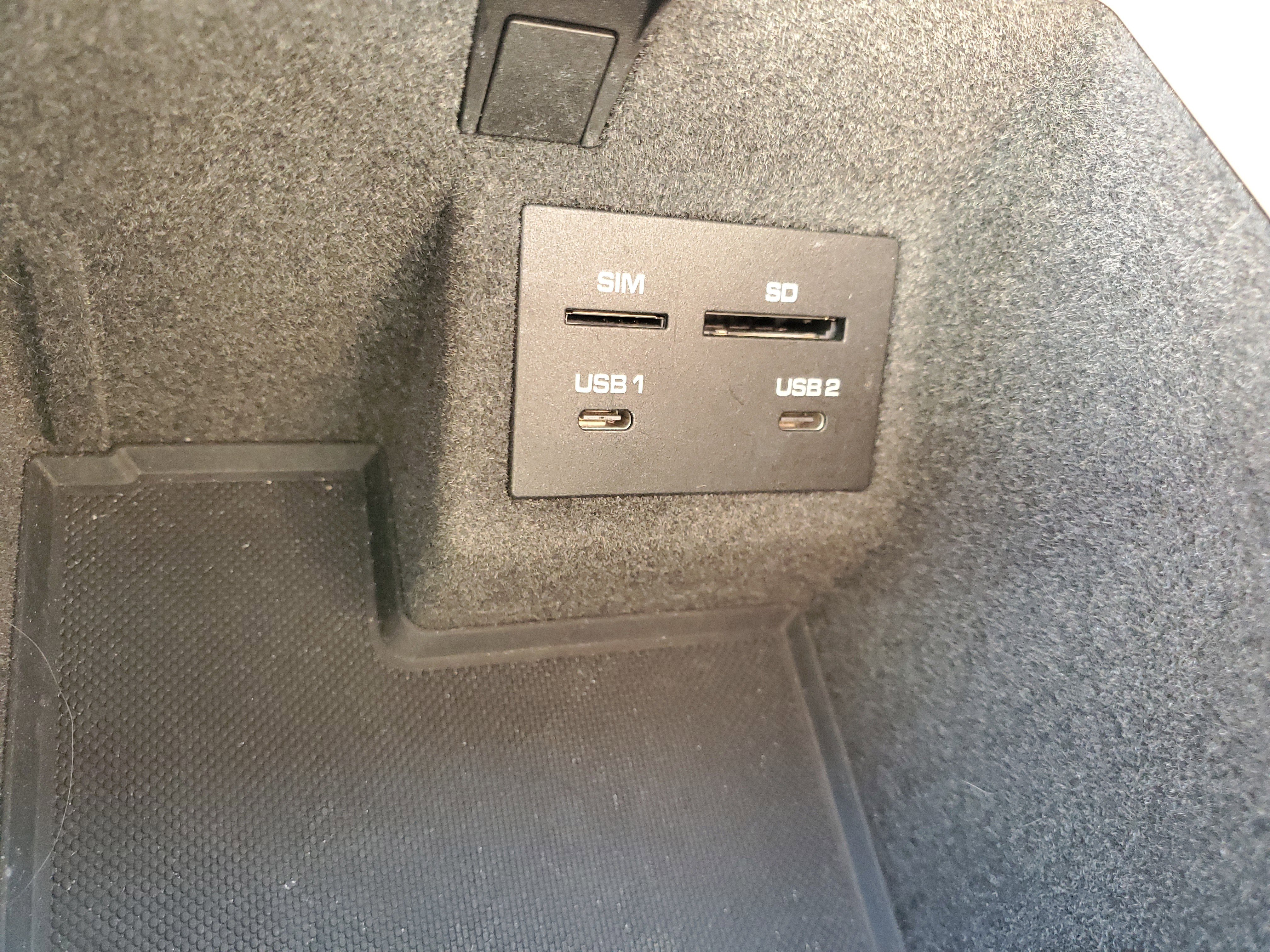 Used 2021 Porsche Macan image 27