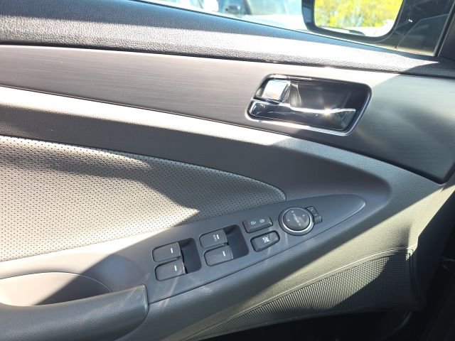 Used 2013 Hyundai Sonata Limited image 10