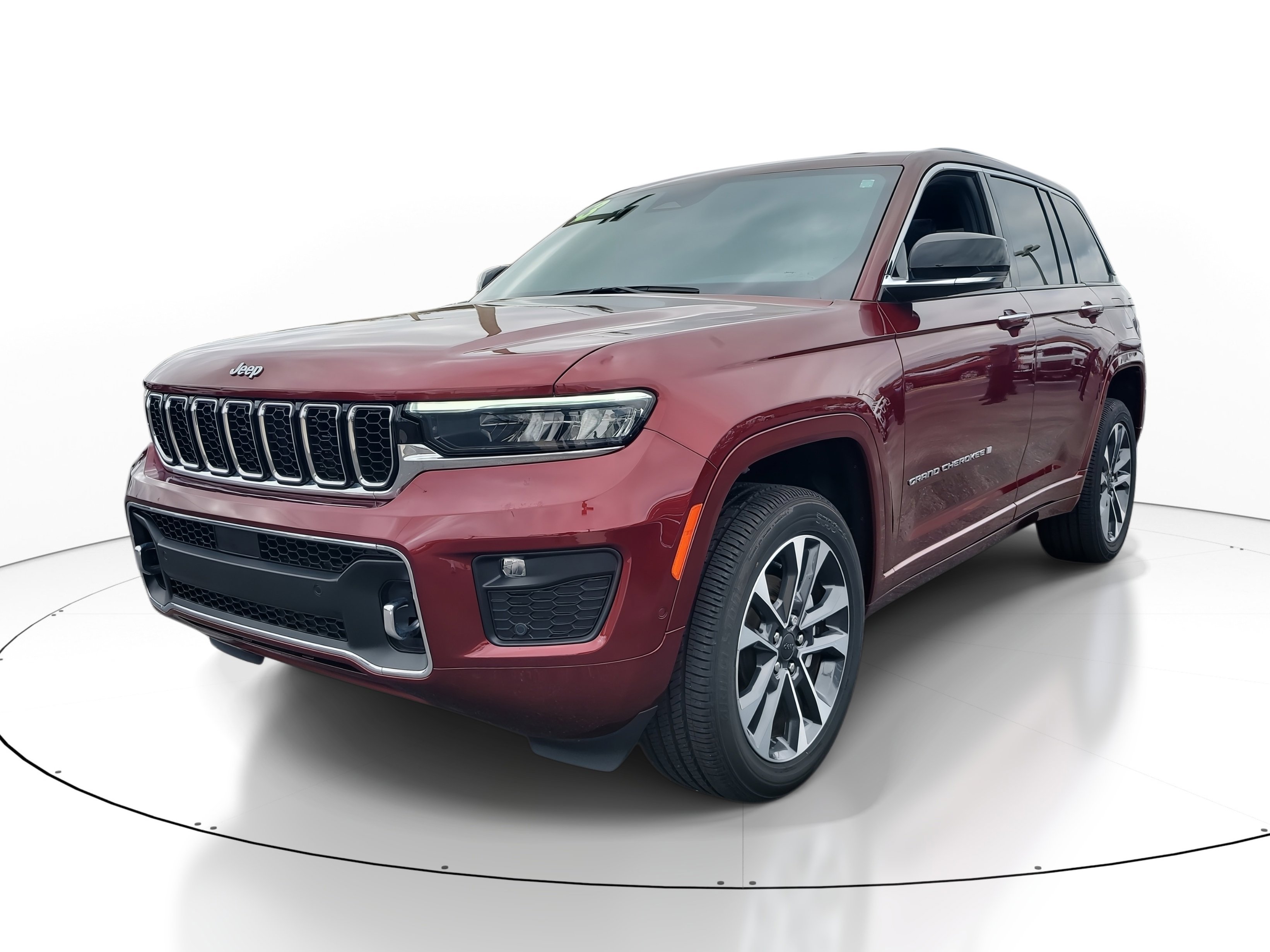 Used 2023 Jeep Grand Cherokee Overland w/ Luxury Tech Group IV image 3