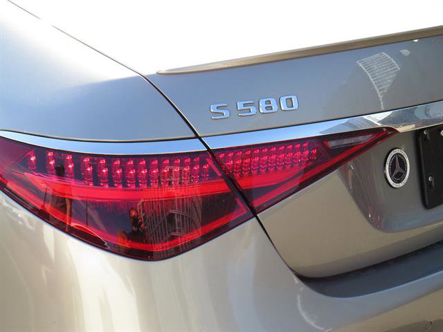 Used 2022 Mercedes-Benz S 580 4MATIC Sedan image 32