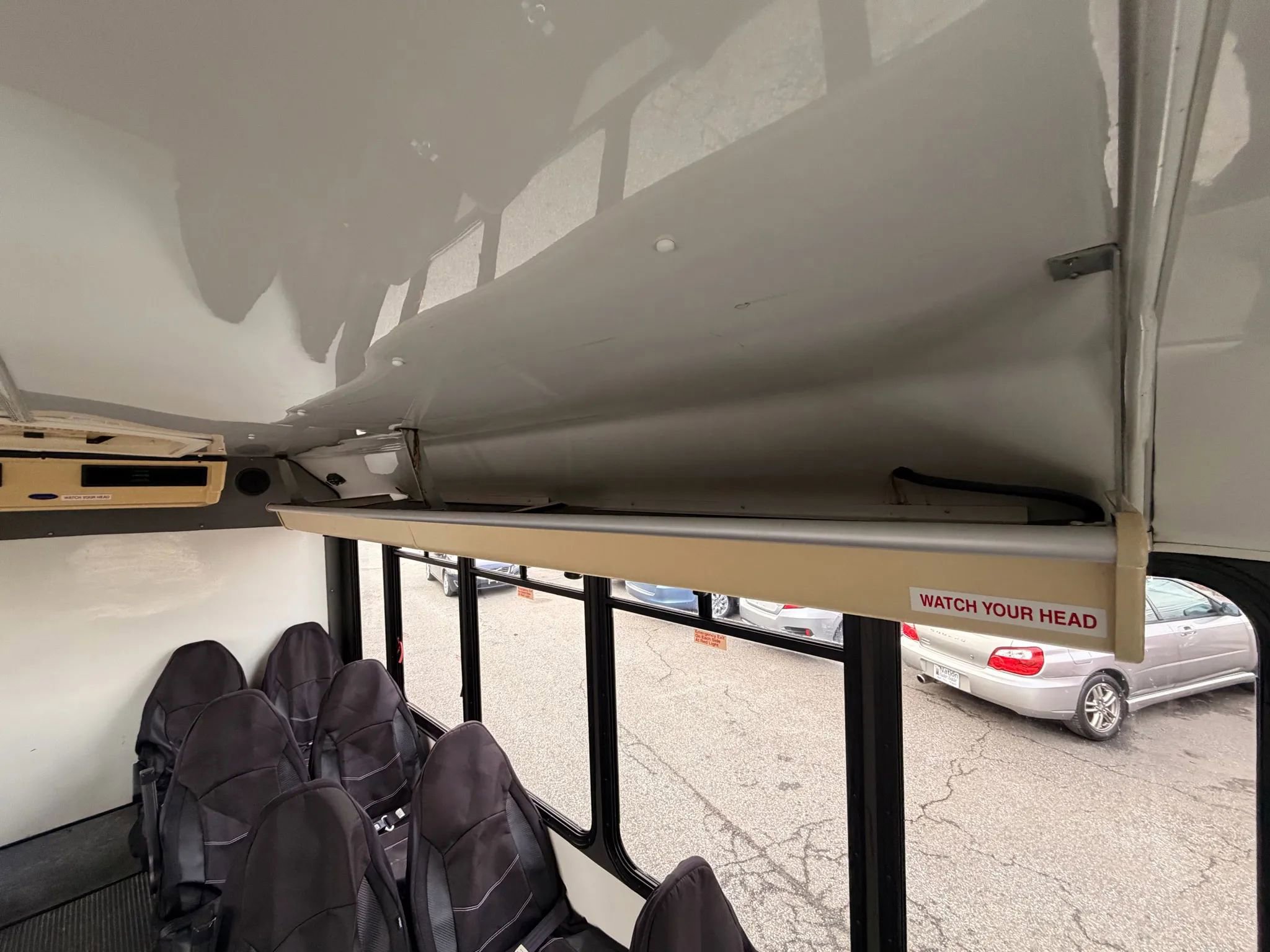 Used 2003 Ford E-450 and Econoline 450 image 16