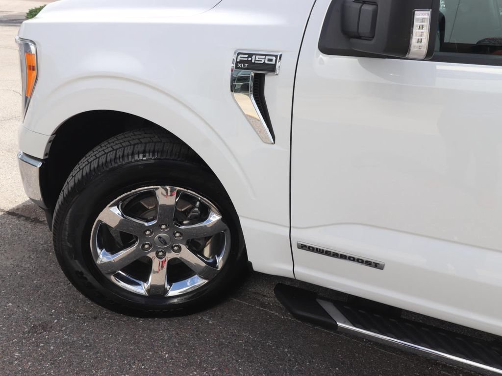 Used 2021 Ford F150 XLT w/ Equipment Group 302A High RWD image 3