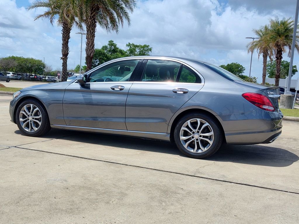 Used 2017 Mercedes-Benz C 300 Sedan image 5