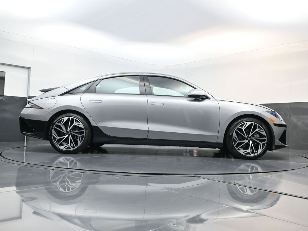Certified 2024 Hyundai Ioniq 6 Limited image 17