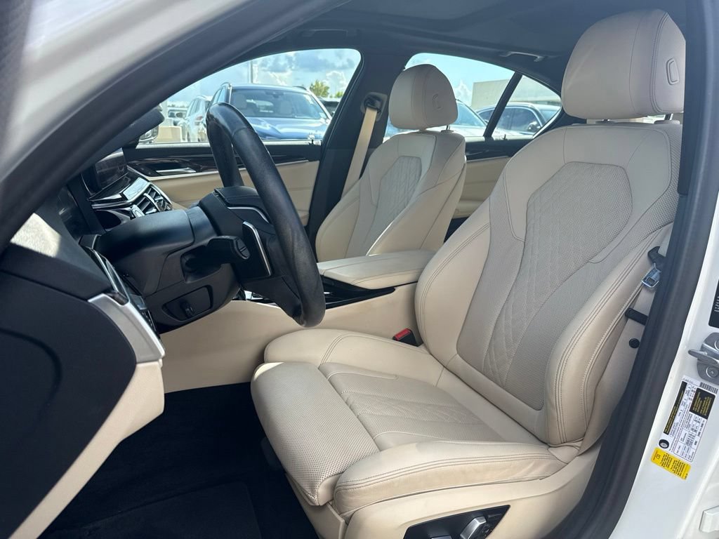 Used 2021 BMW 540i w/ Premium Package RWD image 13