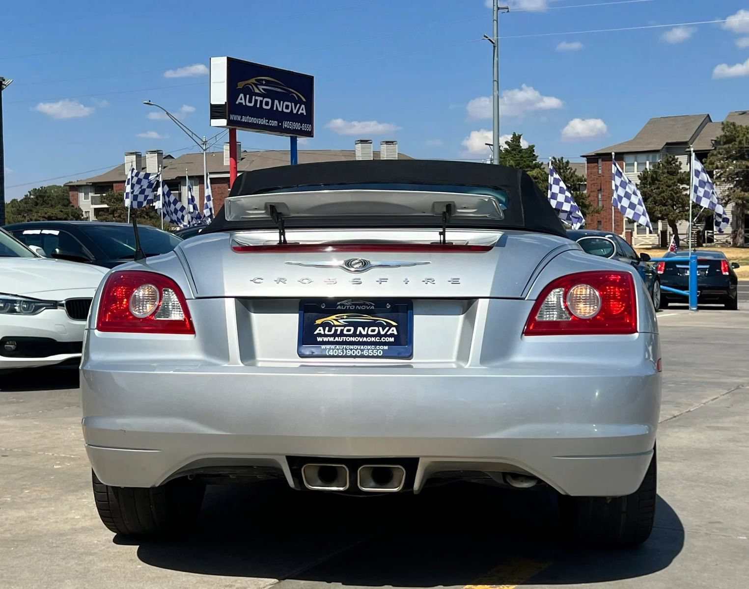Used 2007 Chrysler Crossfire Limited RWD image 4