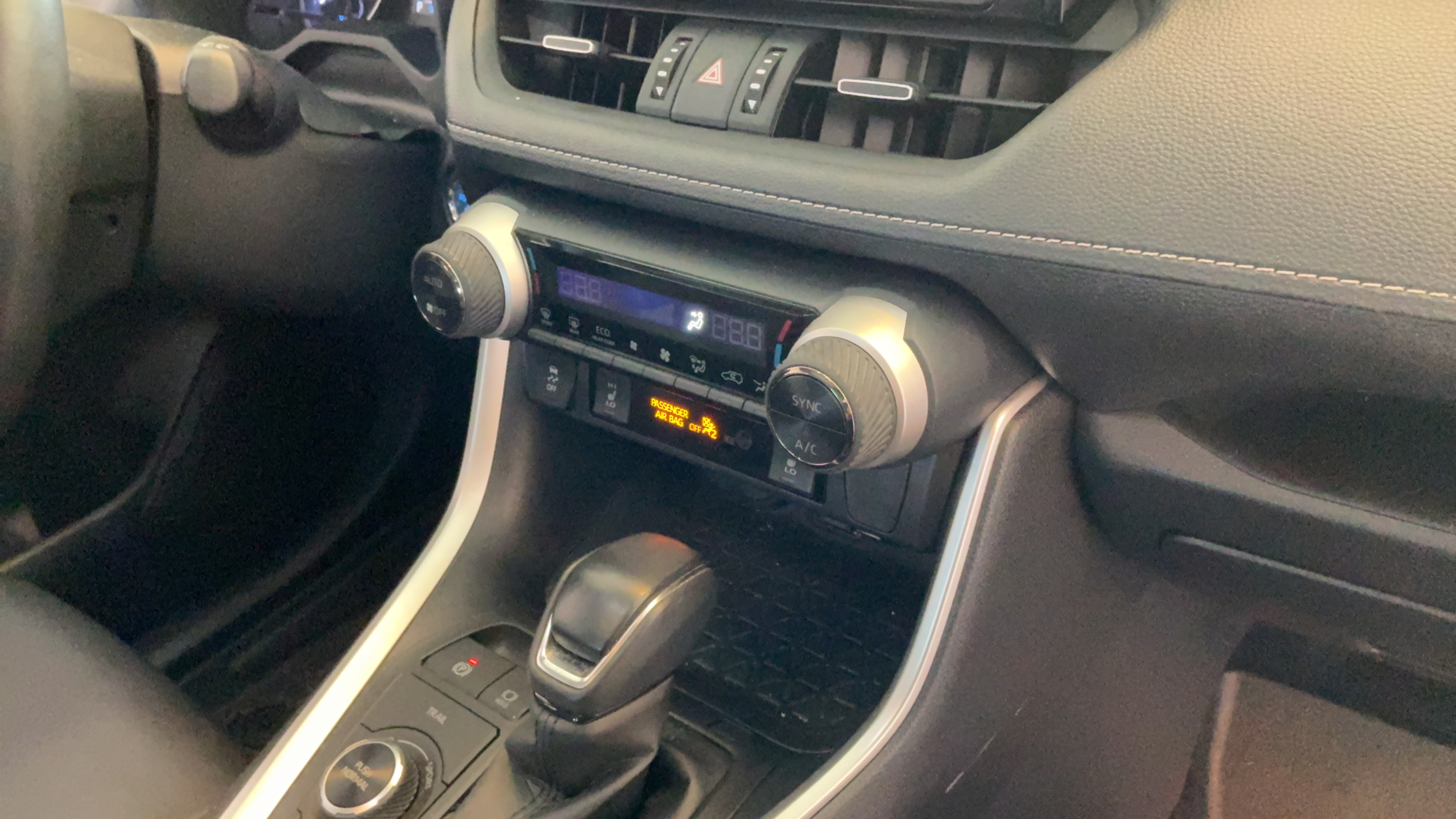Certified 2021 Toyota RAV4 XLE Premium AWD/4WD image 43