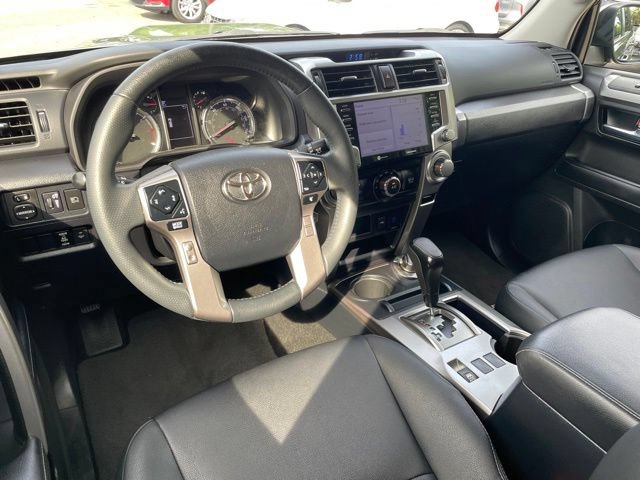 Used 2022 Toyota 4Runner TRD Sport AWD/4WD image 16
