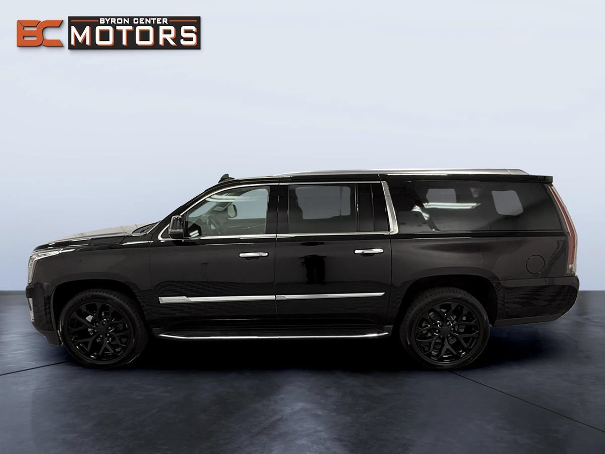Used 2020 Cadillac Escalade ESV 4WD w/ LPO, Radiant Package image 3