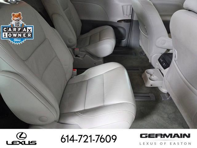 Used 2018 Toyota Sienna XLE w/ XLE Navigation Package image 23