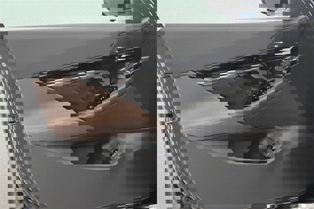 New 2026 BMW 530i xDrive w/ Premium Package image 22