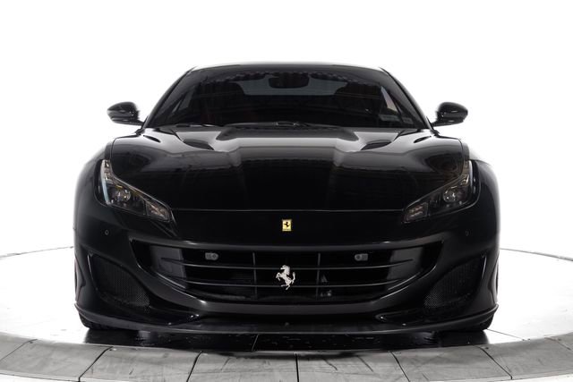 Used 2019 Ferrari Portofino RWD image 14