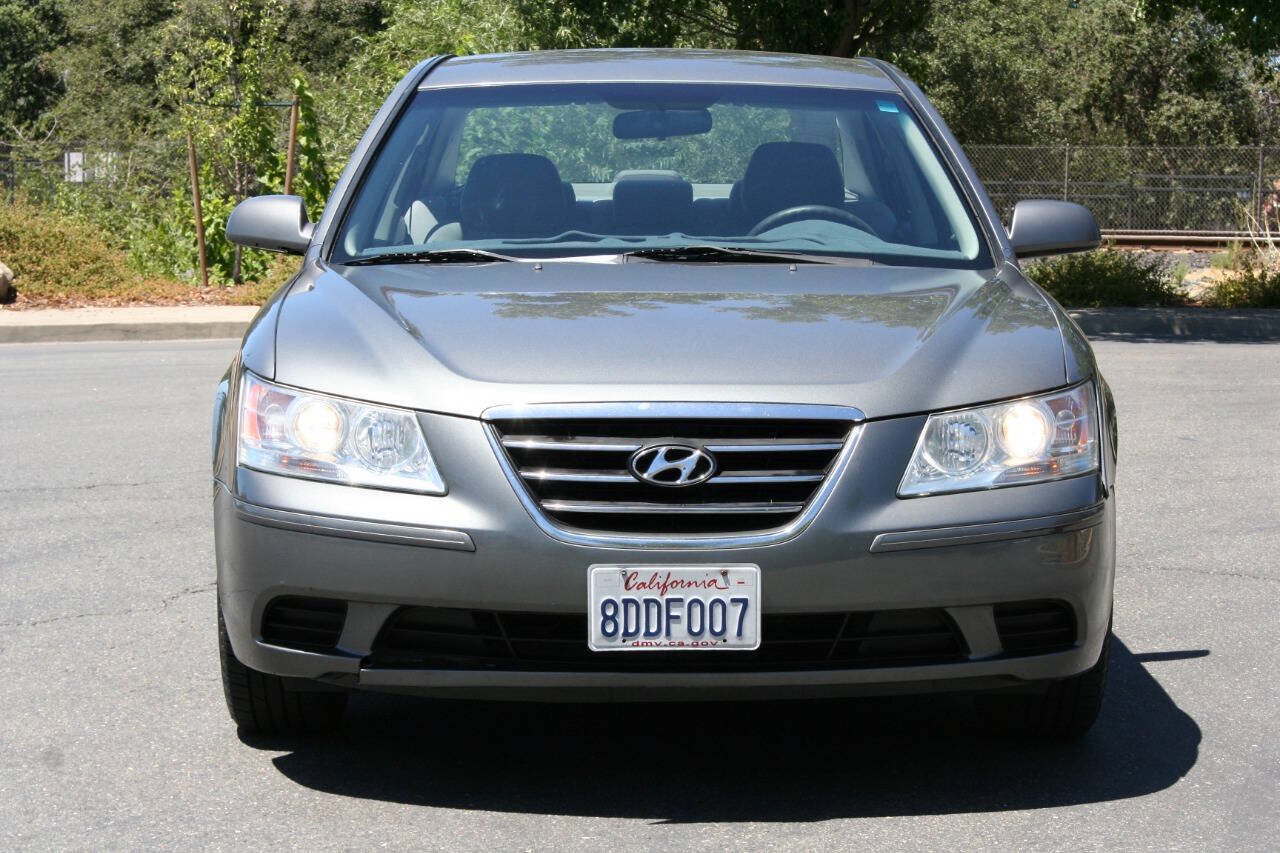 Used 2009 Hyundai Sonata GLS FWD image 3