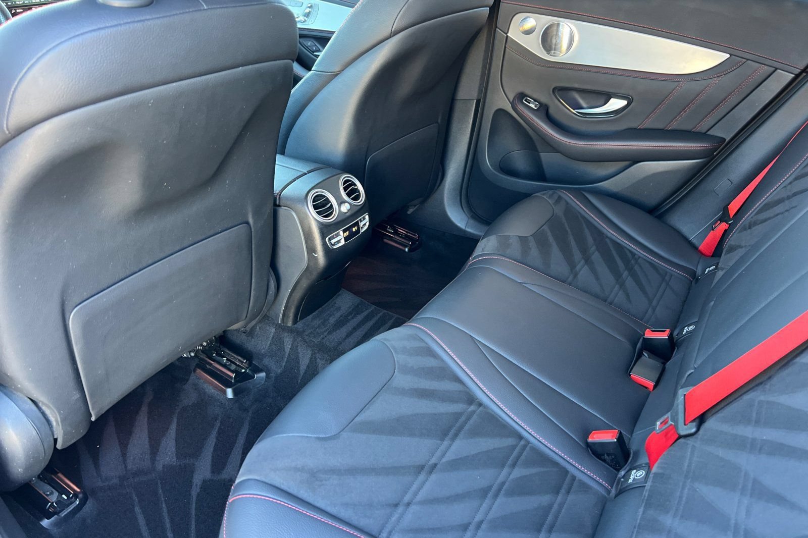 Used 2020 Mercedes-Benz GLC 43 AMG 4MATIC image 4