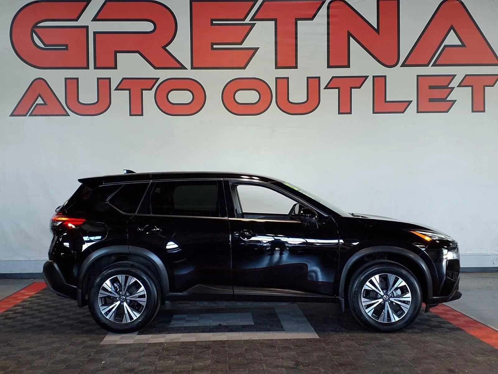 Used 2021 Nissan Rogue SV AWD/4WD image 1