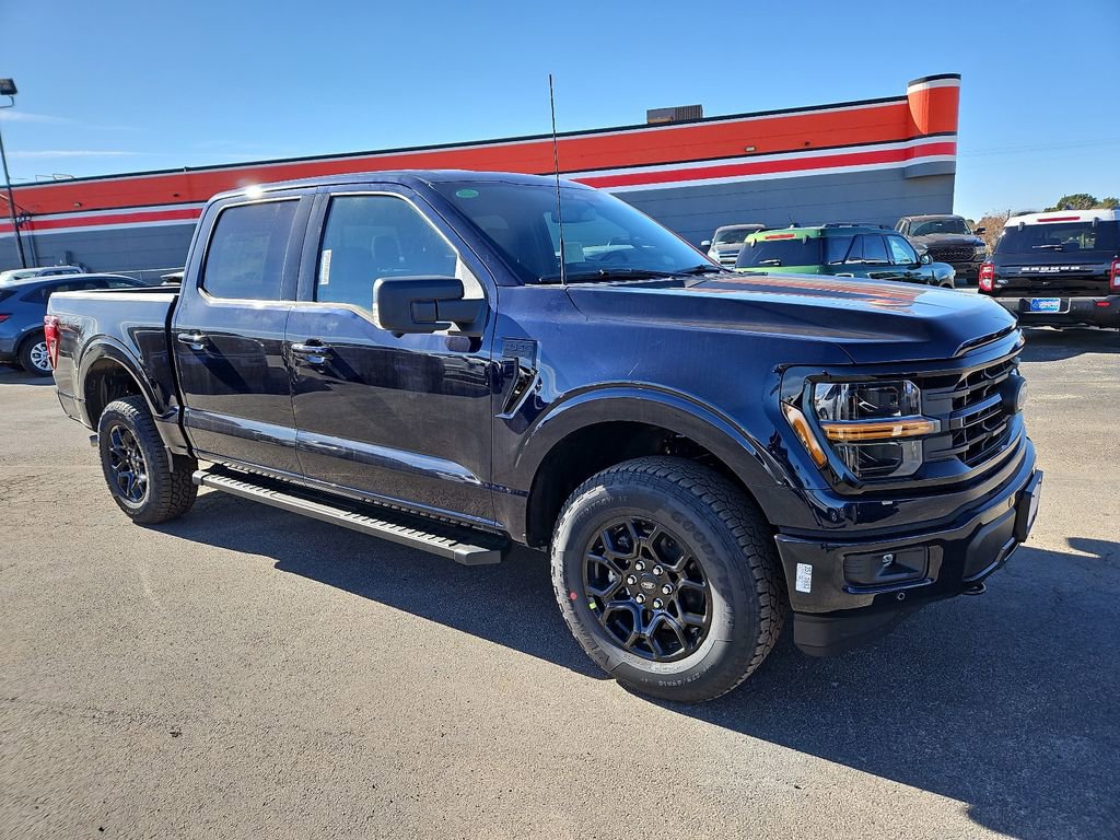 New 2026 Ford F150 XLT w/ Equipment Group 302A MID