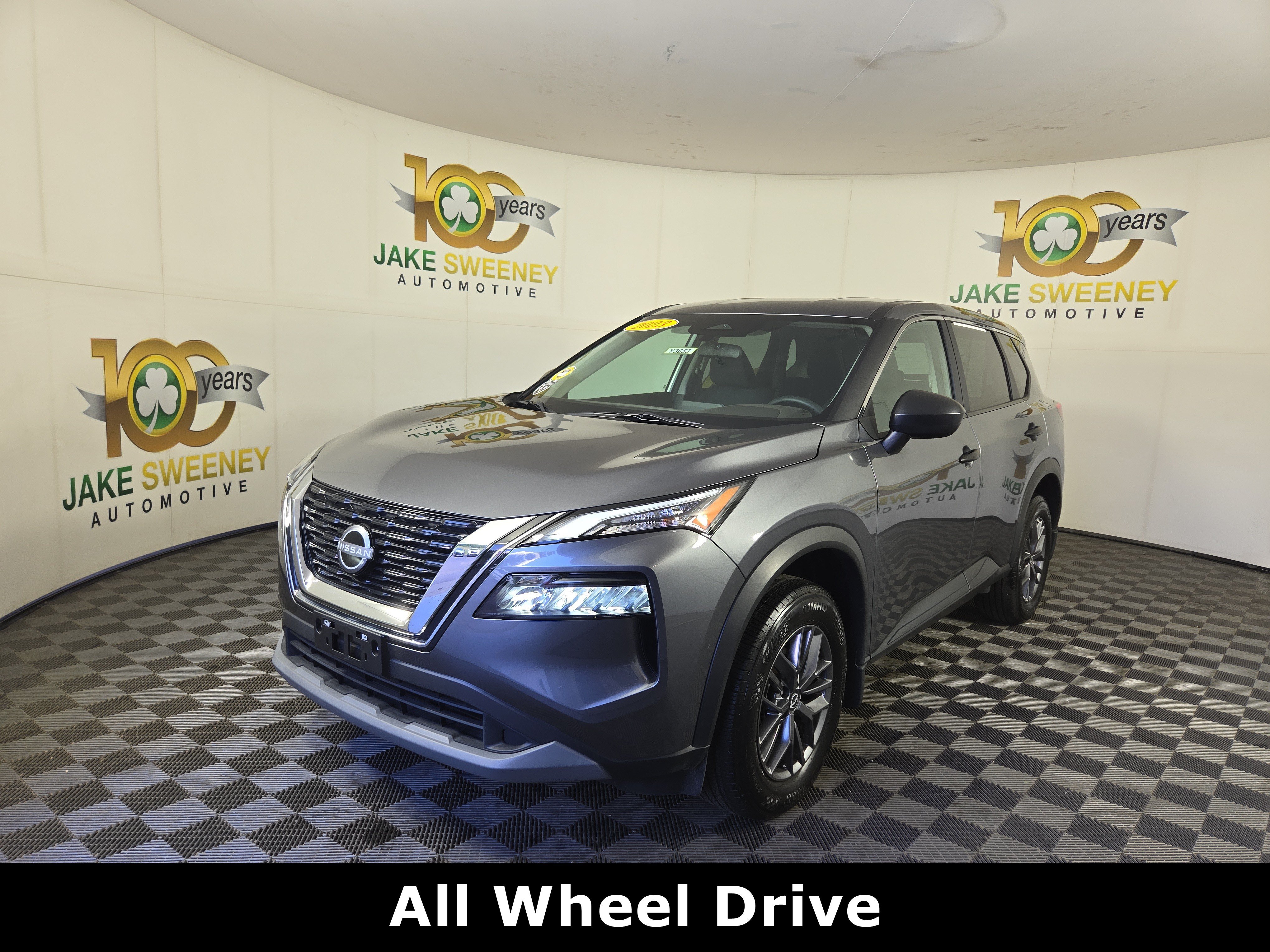 Used 2023 Nissan Rogue S AWD/4WD image 3