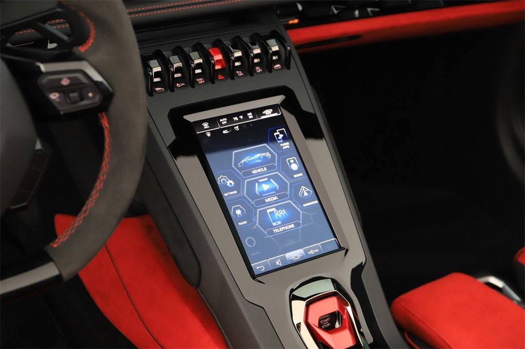 Used 2022 Lamborghini Huracan EVO image 18