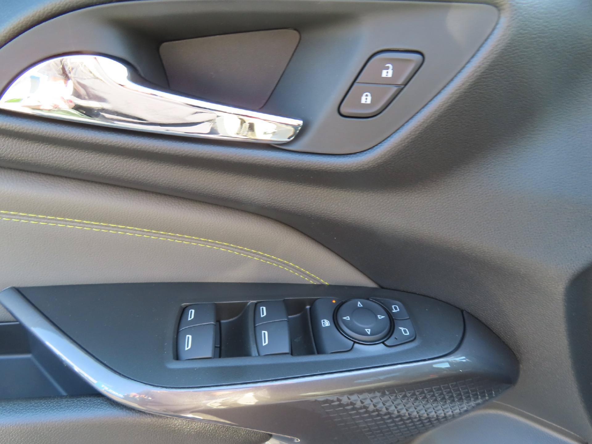 New 2026 Chevrolet Trax ACTIV w/ Driver Confidence Package FWD image 13