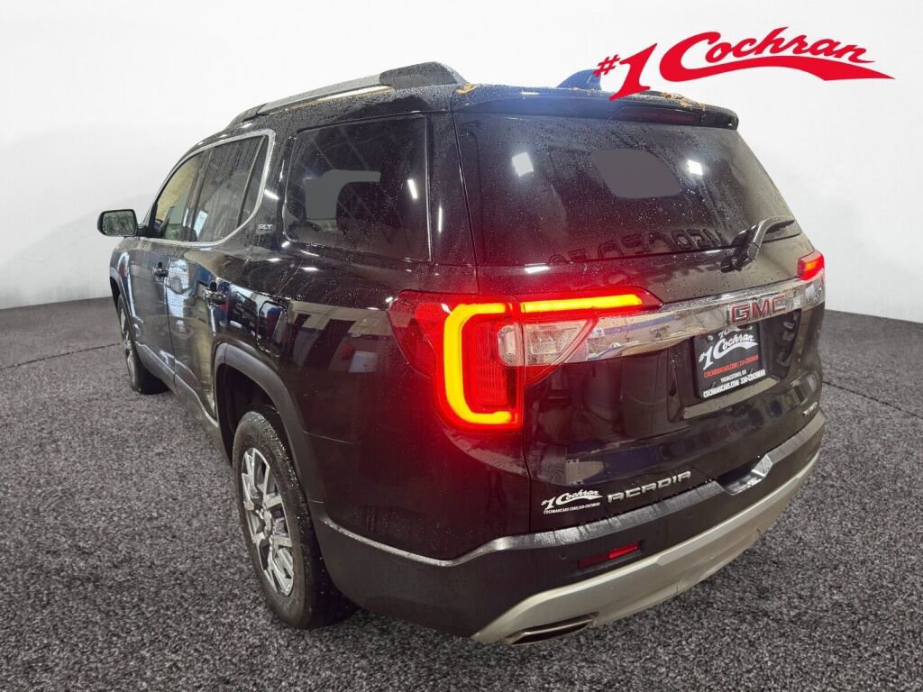 Used 2023 GMC Acadia SLT w/ Preferred Package image 5