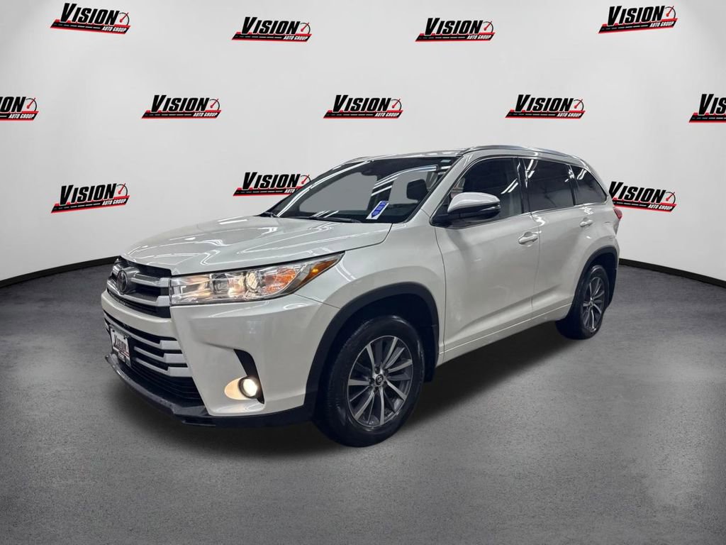Used 2017 Toyota Highlander AWD V6