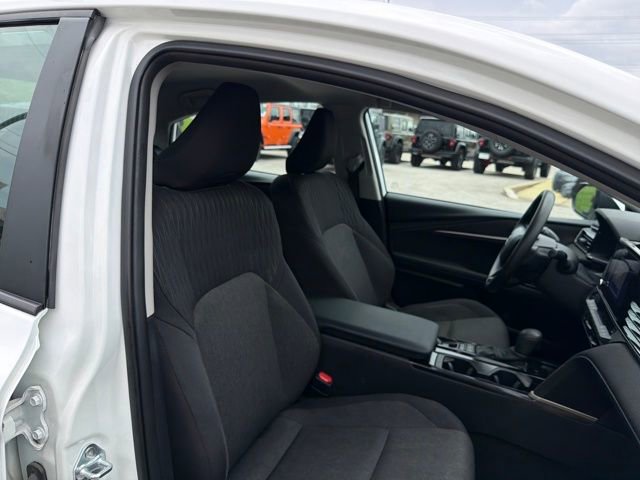 Used 2025 Toyota Camry LE image 26