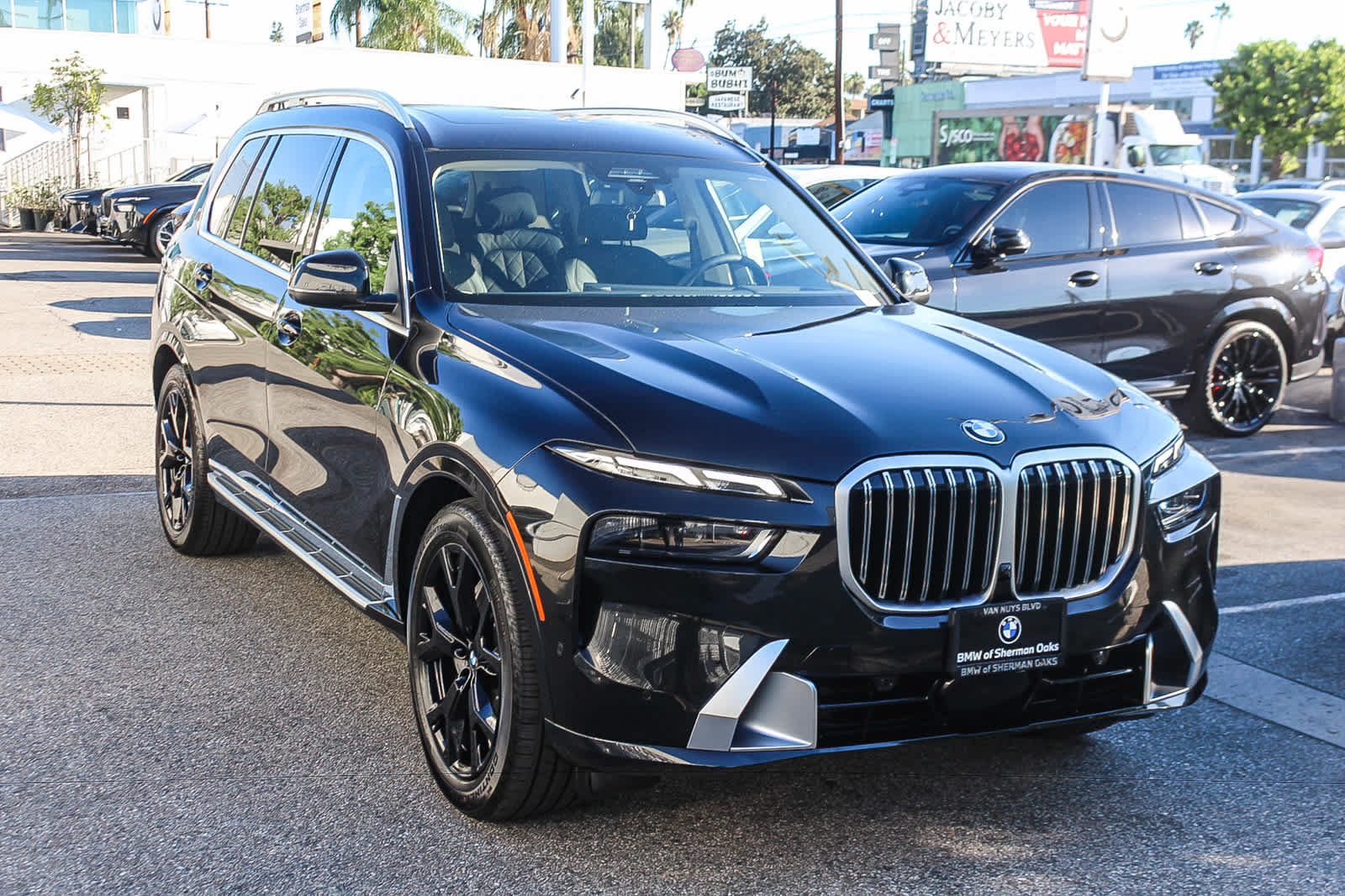 Used 2027 BMW X7 xDrive40i AWD/4WD image 5