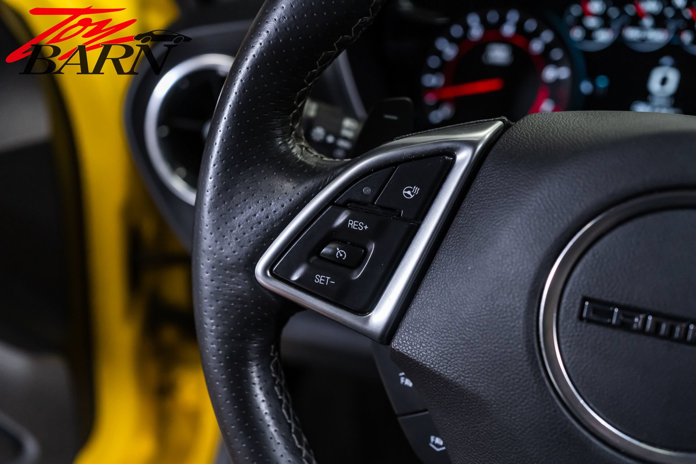 Used 2016 Chevrolet Camaro SS RWD image 33