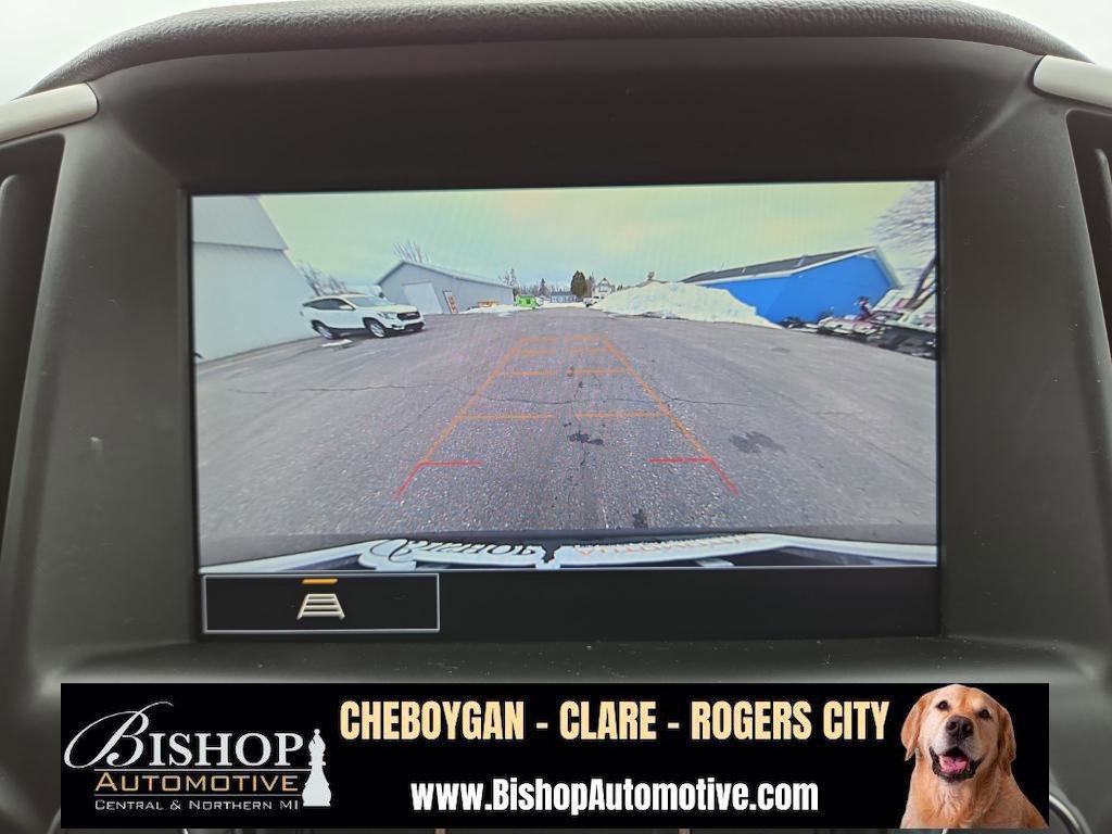 Used 2023 GMC Terrain SLT image 21