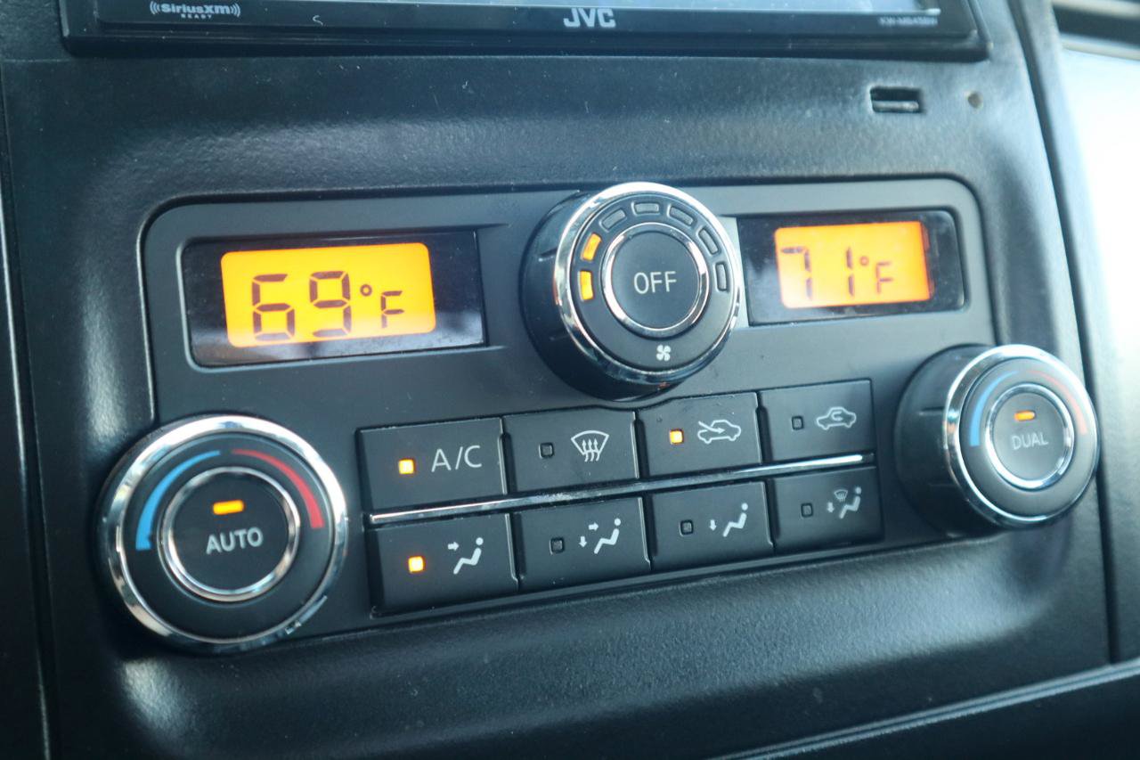 Used 2013 Nissan Frontier PRO-4X AWD/4WD image 67