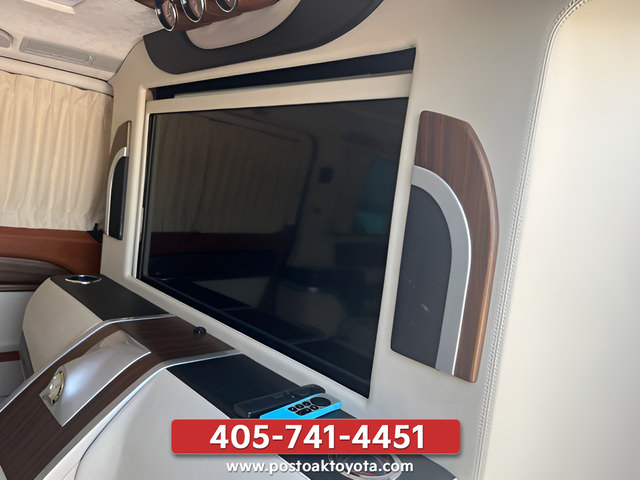 Used 2020 Mercedes-Benz Metris Passenger image 20
