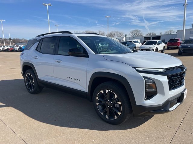 New 2026 Chevrolet Equinox RS image 1