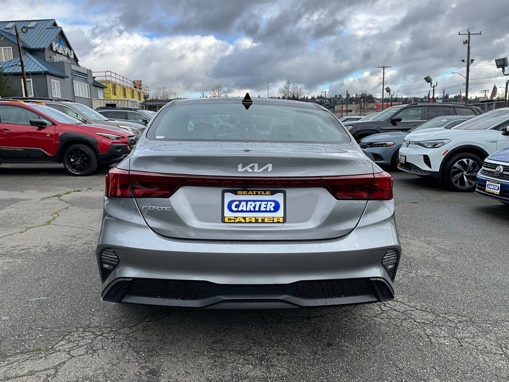 Used 2023 Kia Forte LXS w/ LXS Technology Package image 7