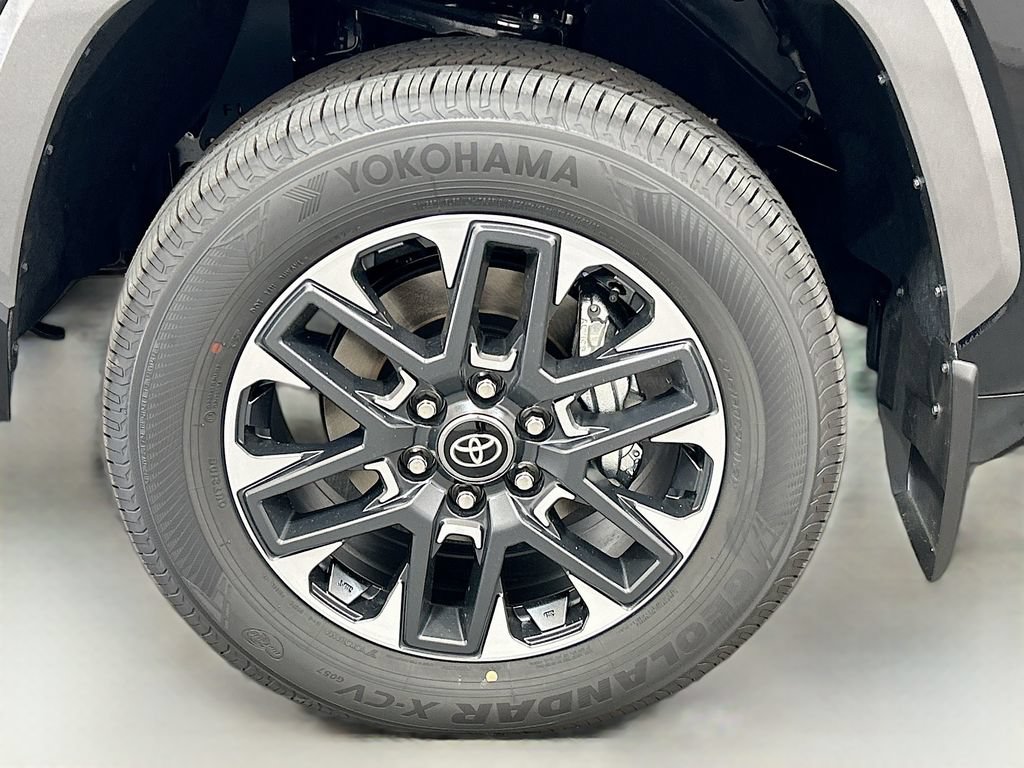 New 2026 Toyota Tundra Limited AWD/4WD image 9