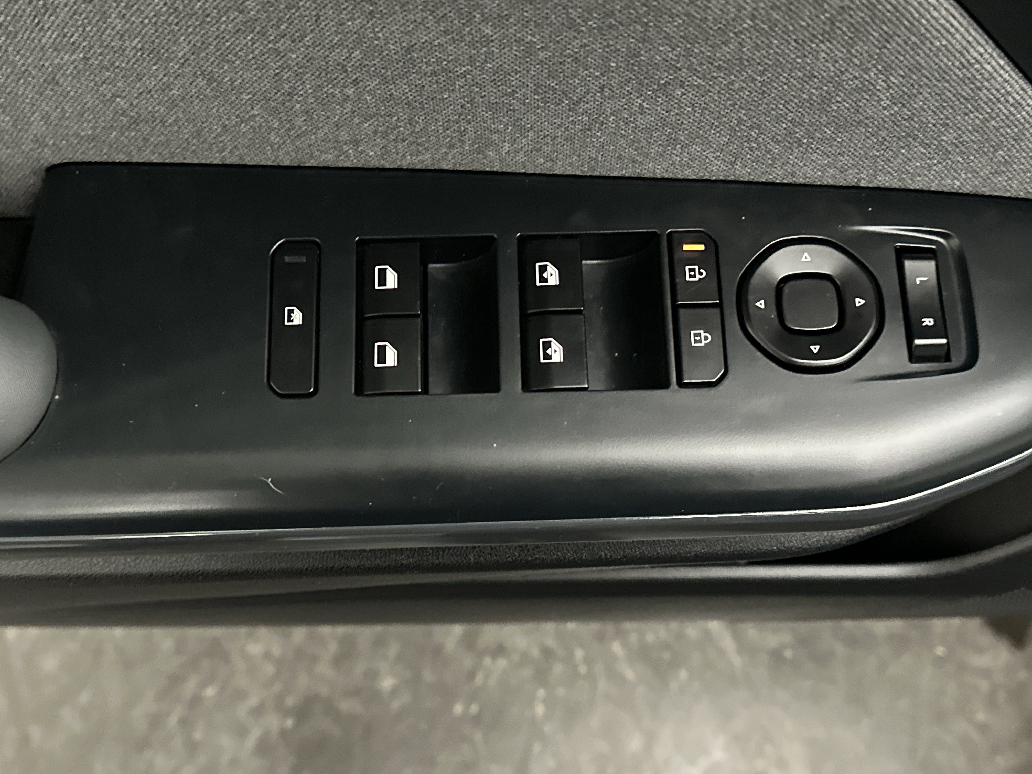 Used 2025 Kia K4 EX image 18