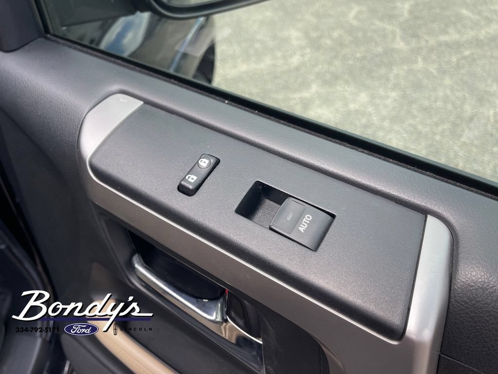 Used 2018 Toyota 4Runner SR5 RWD image 19