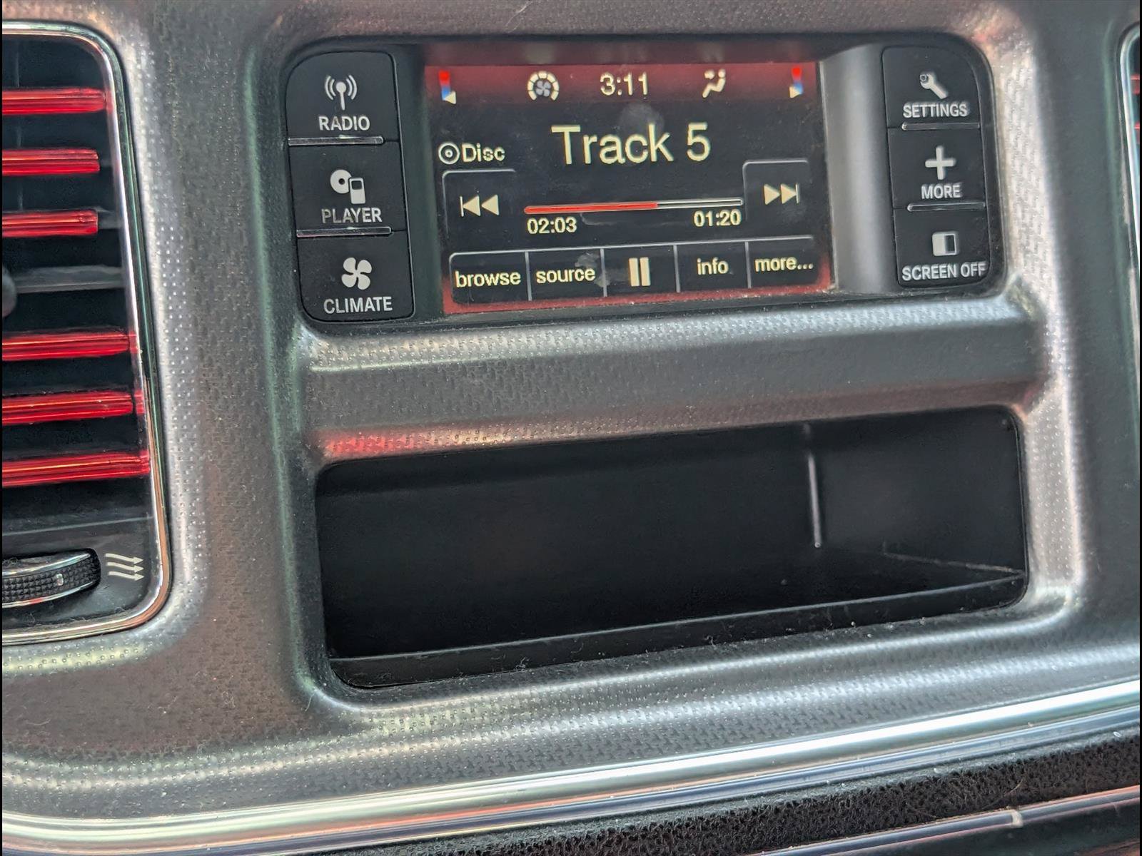 Used 2013 Dodge Charger SE RWD image 13