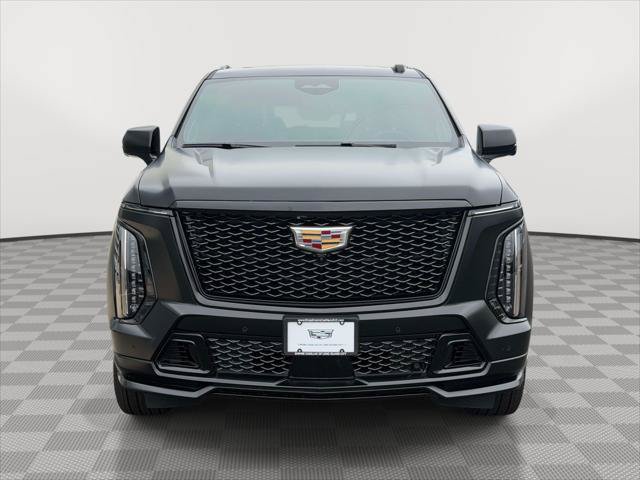 Used 2025 Cadillac Escalade ESV V AWD/4WD image 2