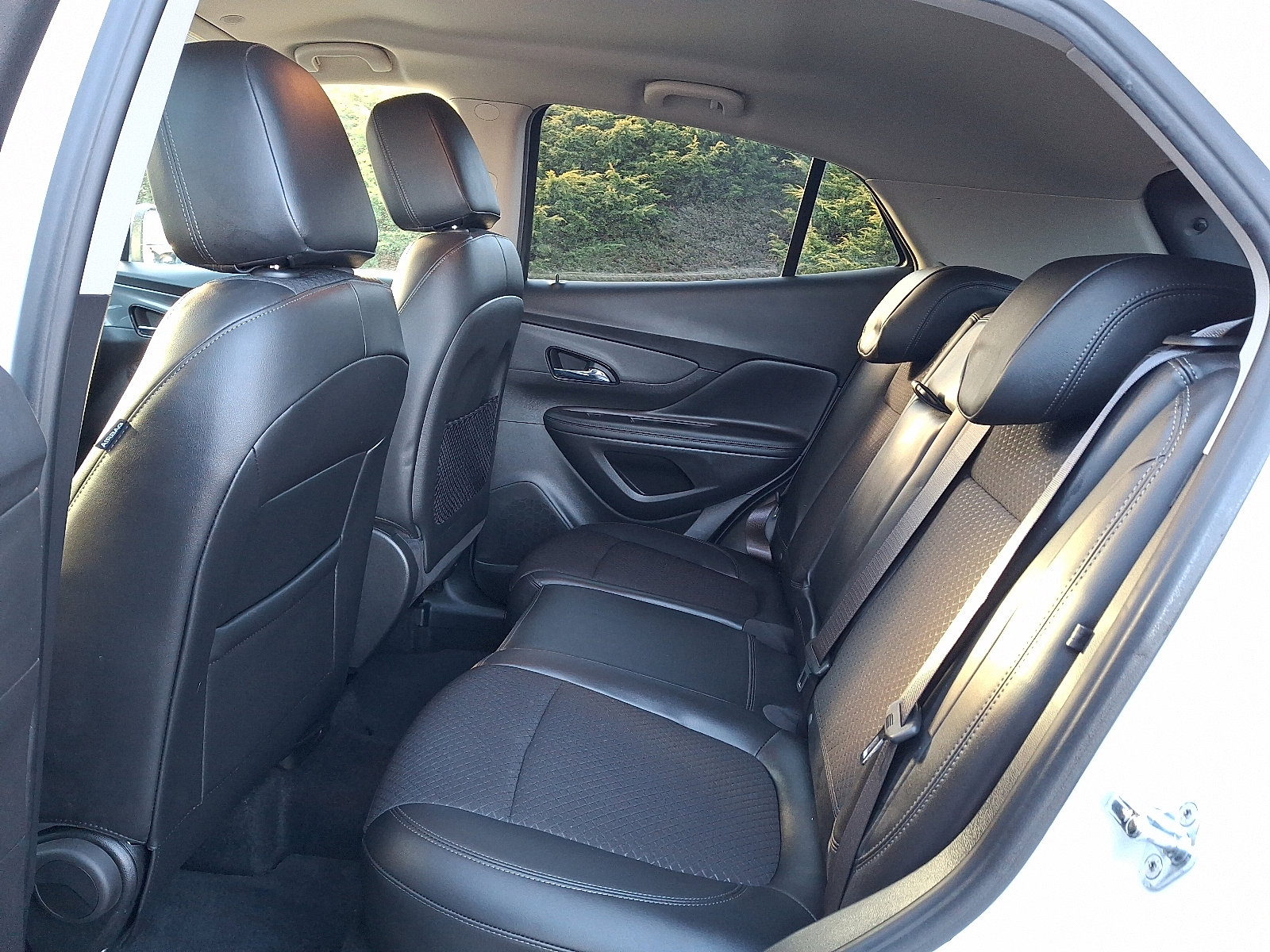 Used 2019 Buick Encore Preferred image 12