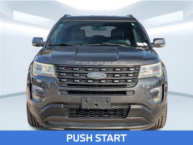 Used 2017 Ford Explorer XLT w/ Equipment Group 202A image 11
