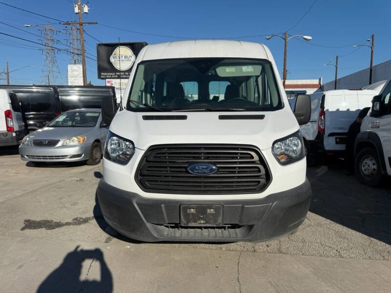 Used 2019 Ford Transit 150 XL image 2