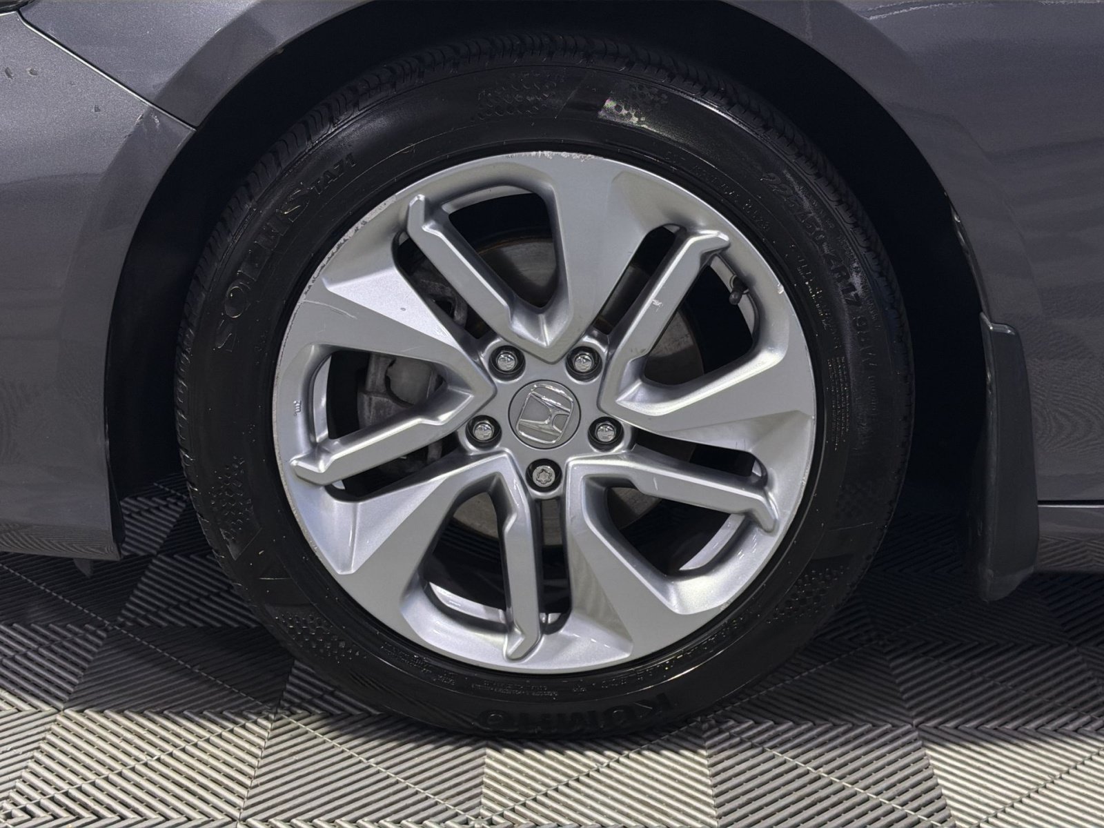 Used 2018 Honda Accord LX image 15