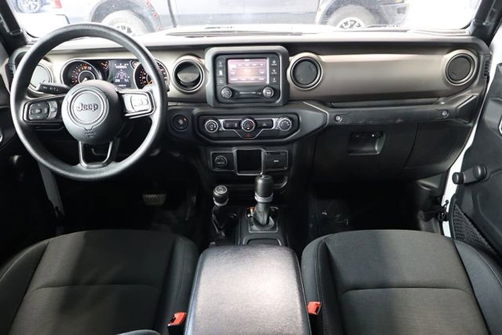 Used 2020 Jeep Gladiator Sport image 28