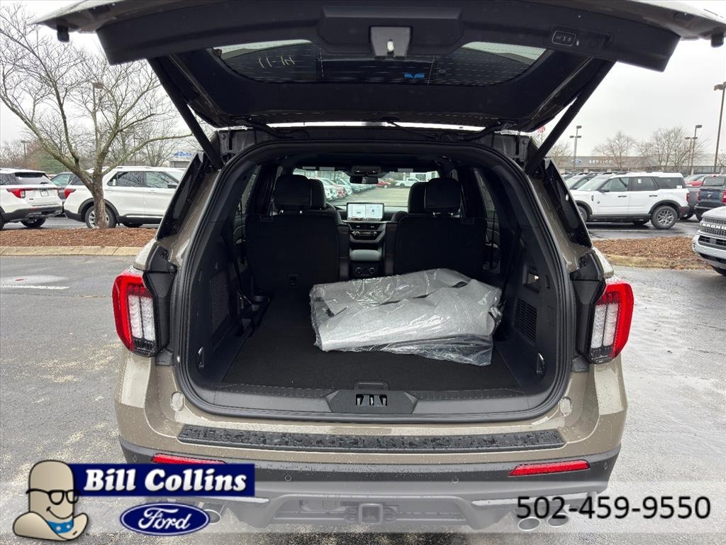 New 2026 Ford Explorer ST w/ Sun And Sound Package image 6