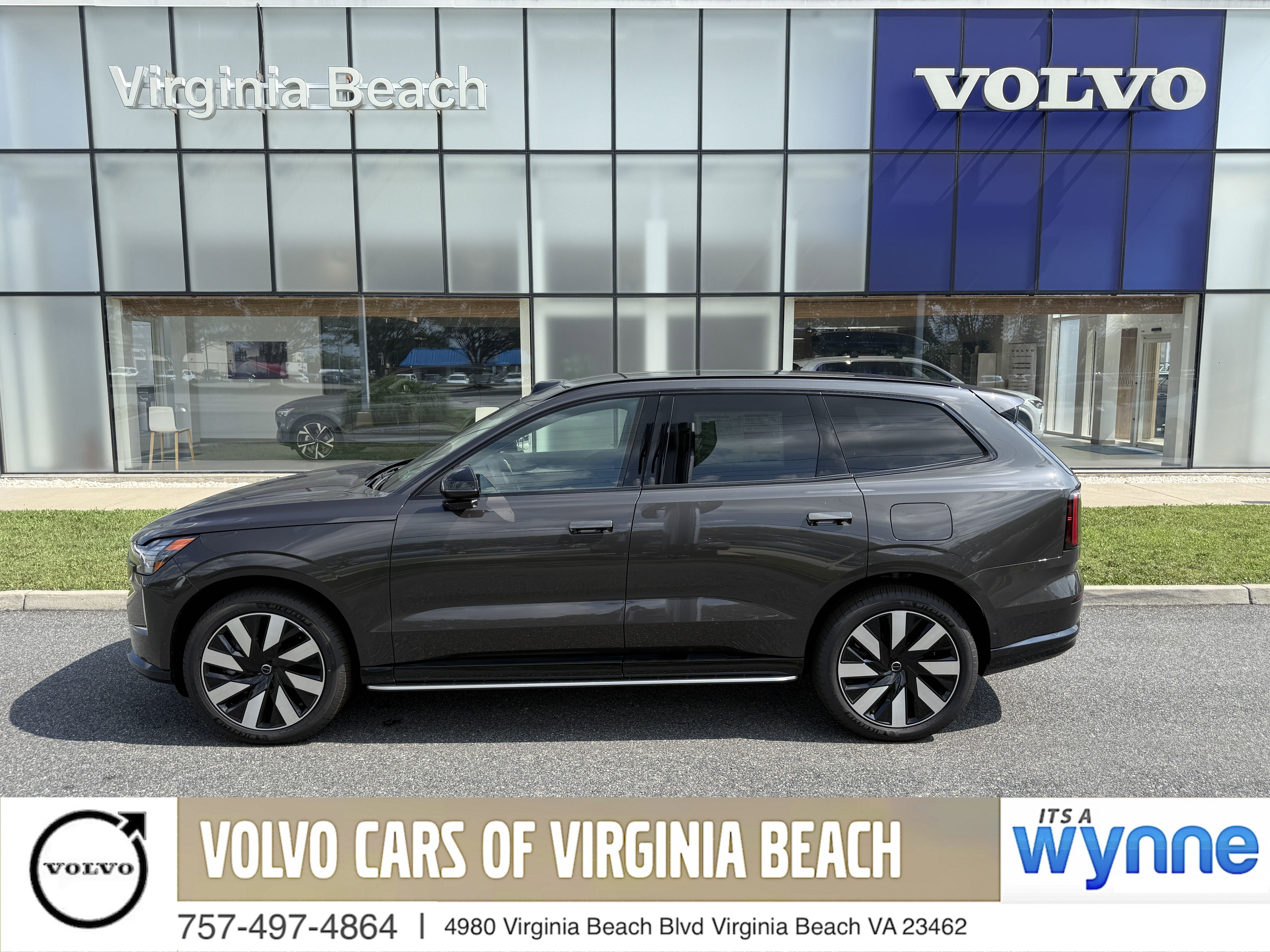 New 2025 Volvo EX90 Plus