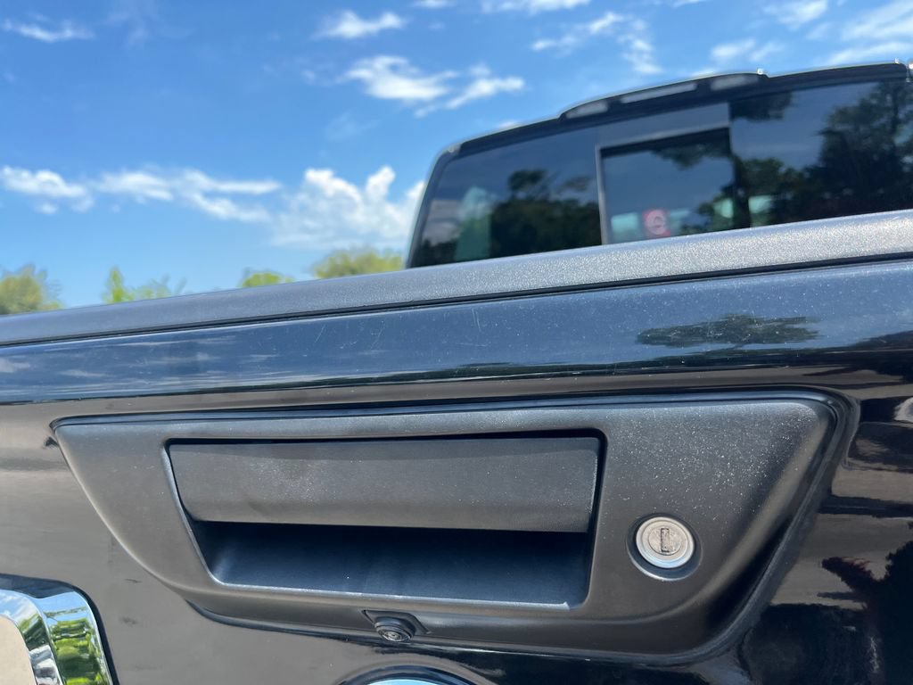 Used 2019 Nissan Titan Platinum Reserve AWD/4WD image 42