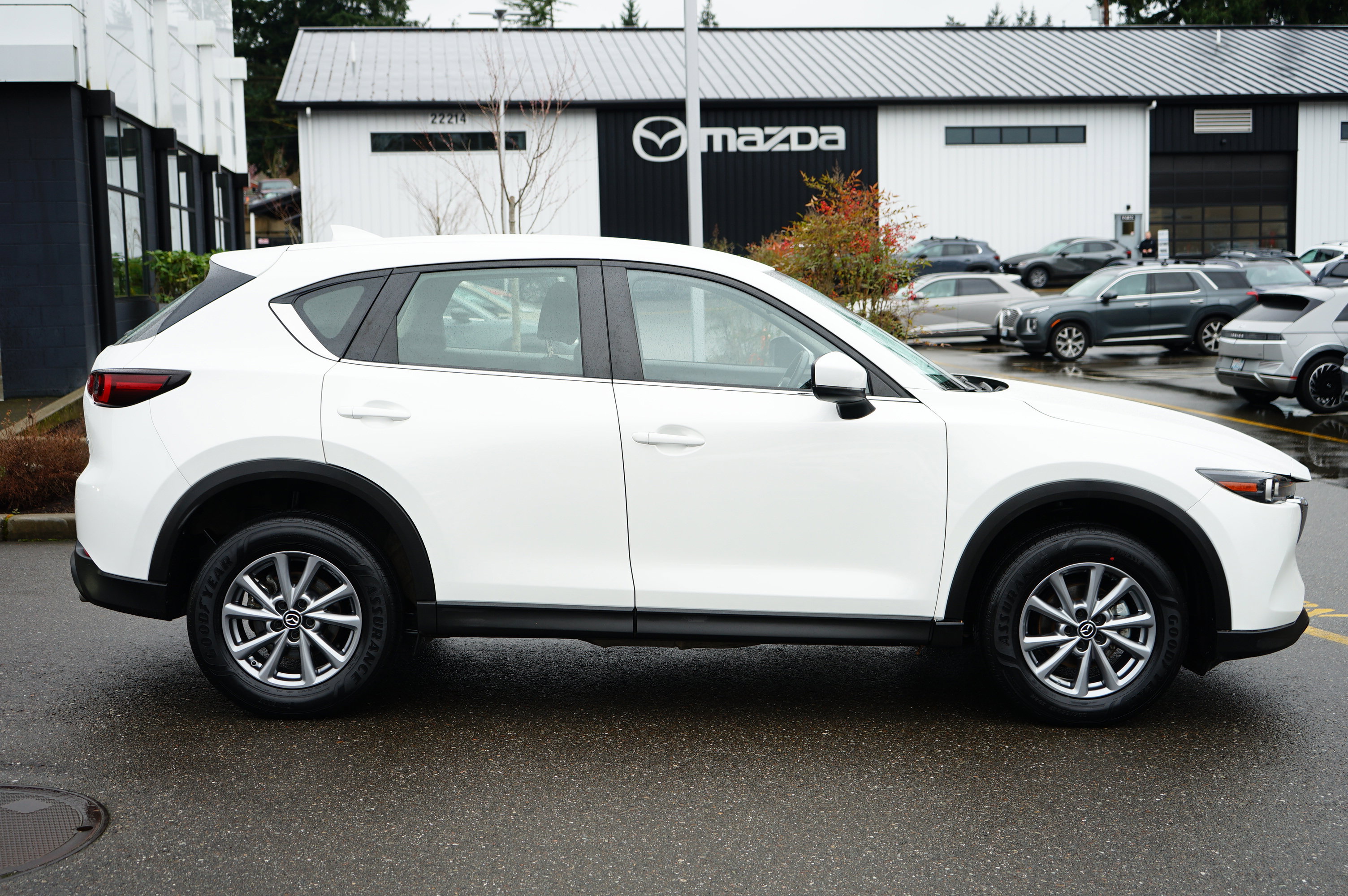 Certified 2023 MAZDA CX-5 AWD 2.5 S image 2