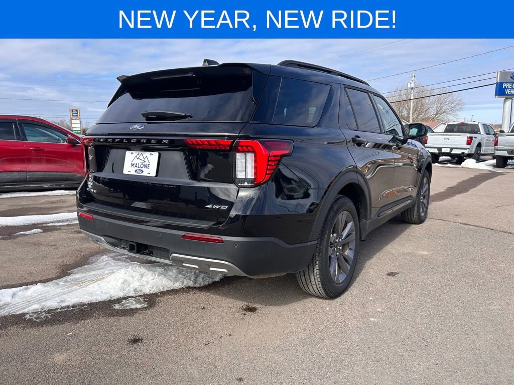 Used 2026 Ford Explorer Active w/ Active Comfort Package image 6