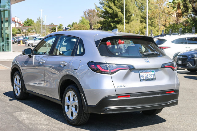 Used 2023 Honda HR-V LX image 8